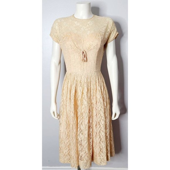 Vintage 1950s Lace Cocktail Dress US4P - Picture 2 of 11